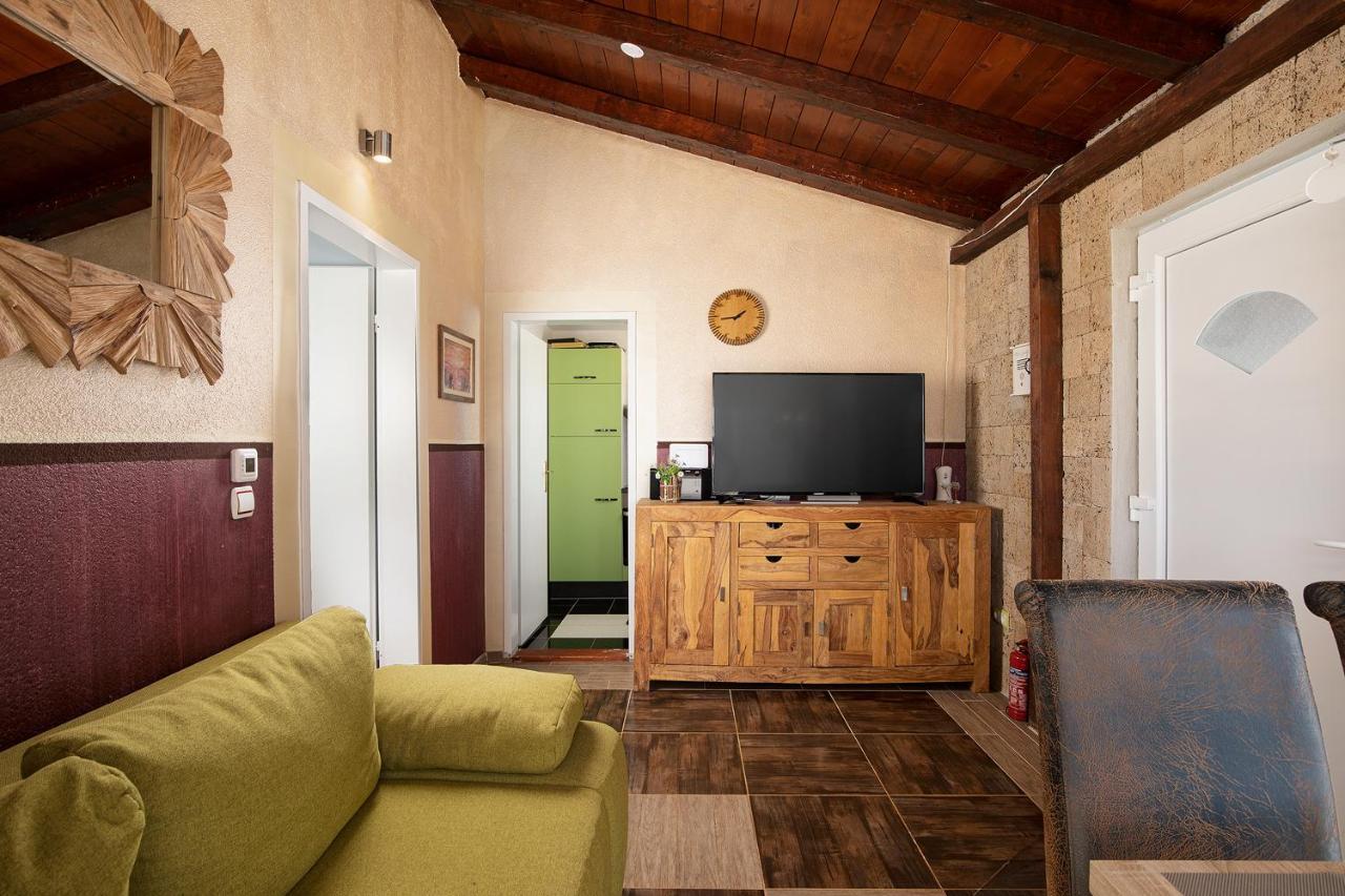 וודניאן Holiday House Bilos מראה חיצוני תמונה