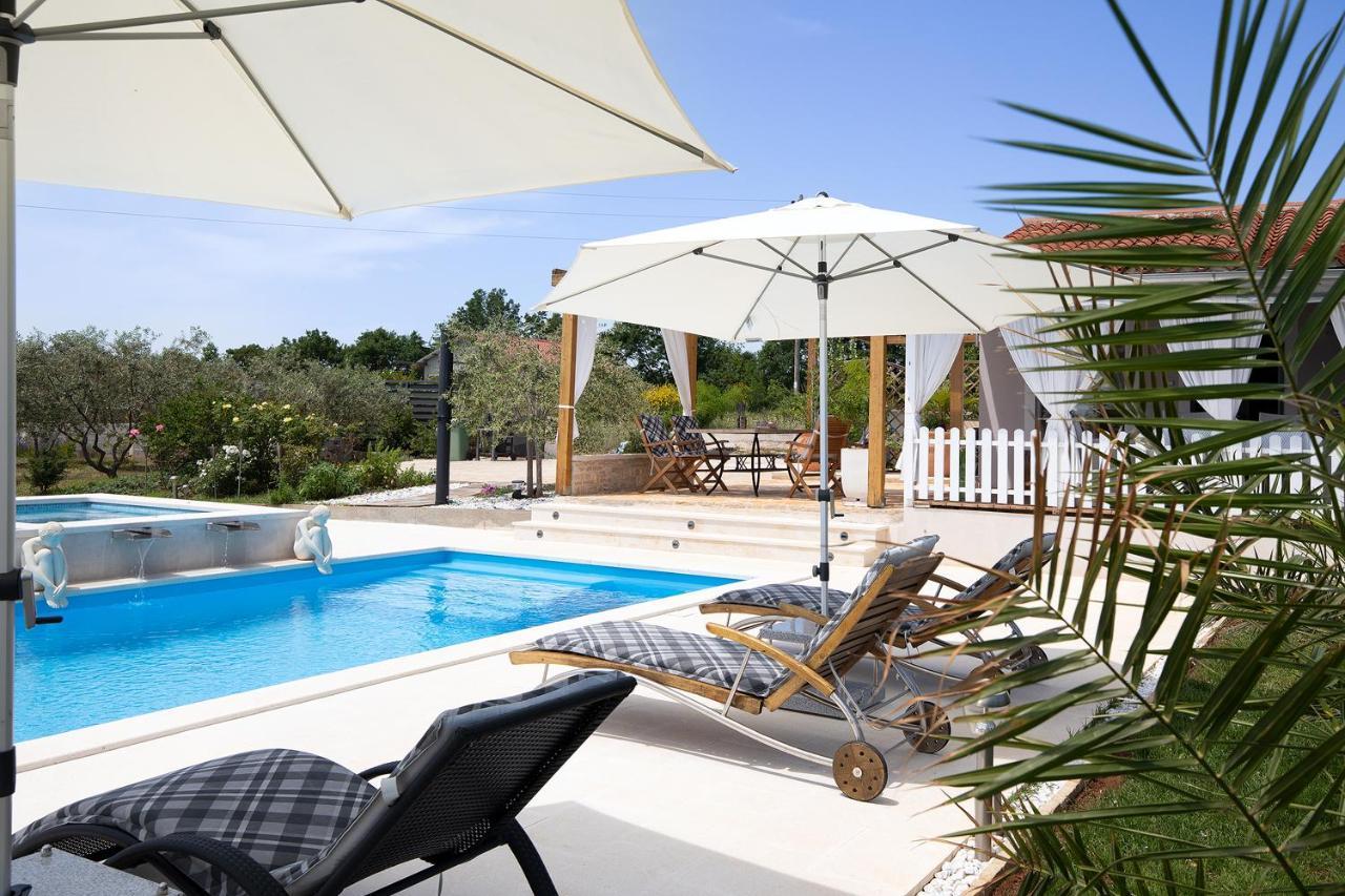 וודניאן Holiday House Bilos מראה חיצוני תמונה