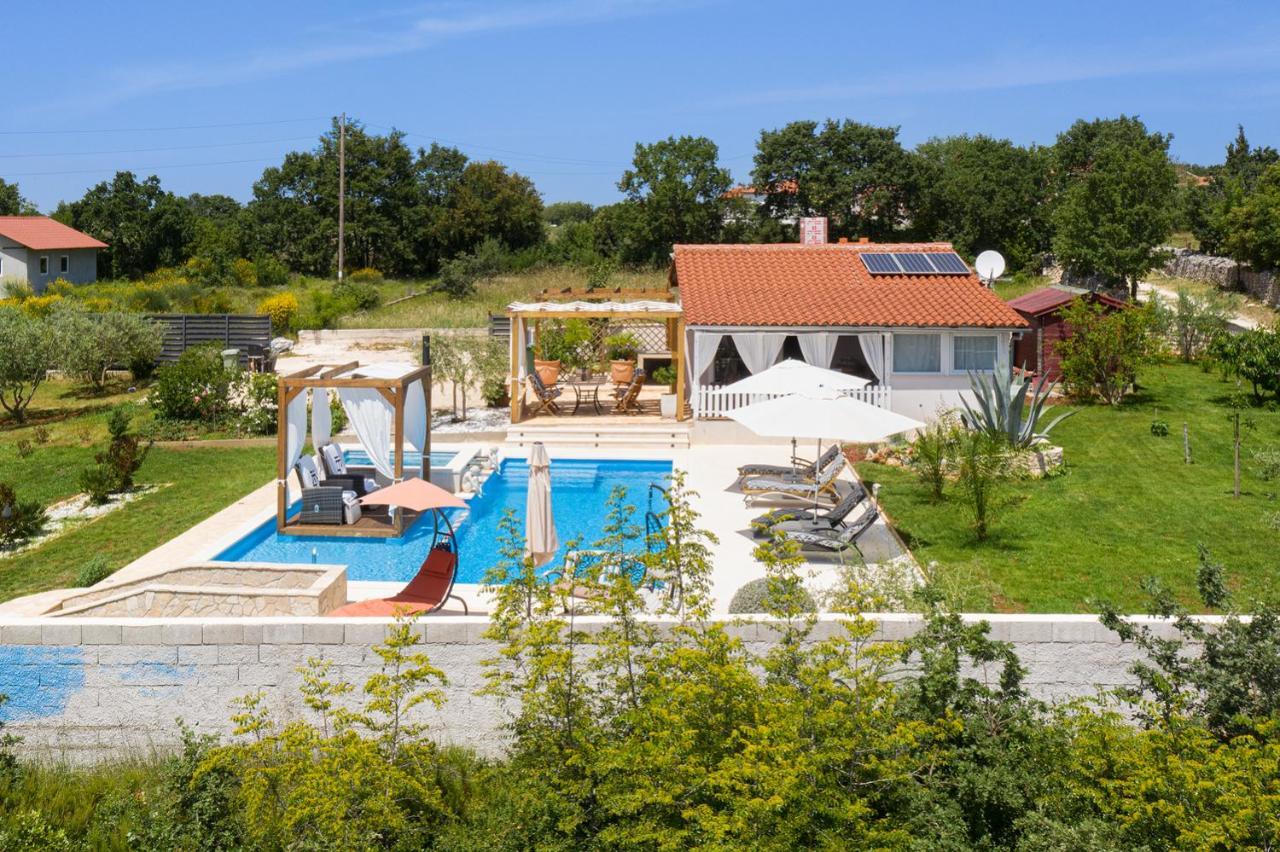 וודניאן Holiday House Bilos מראה חיצוני תמונה